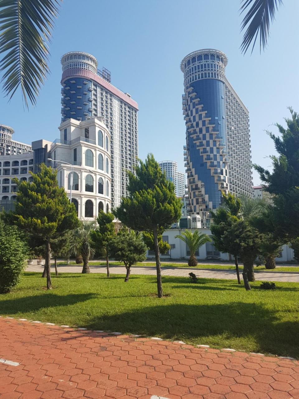 Lulu Apartment Batumi Exterior photo